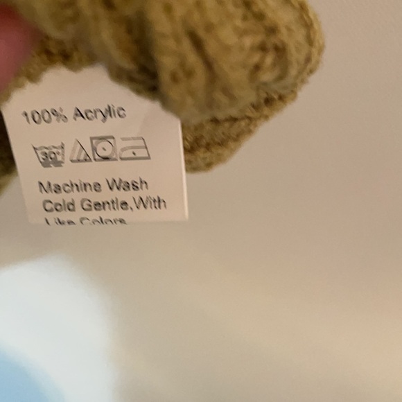 Green knit Crop Top - Picture 10 of 12